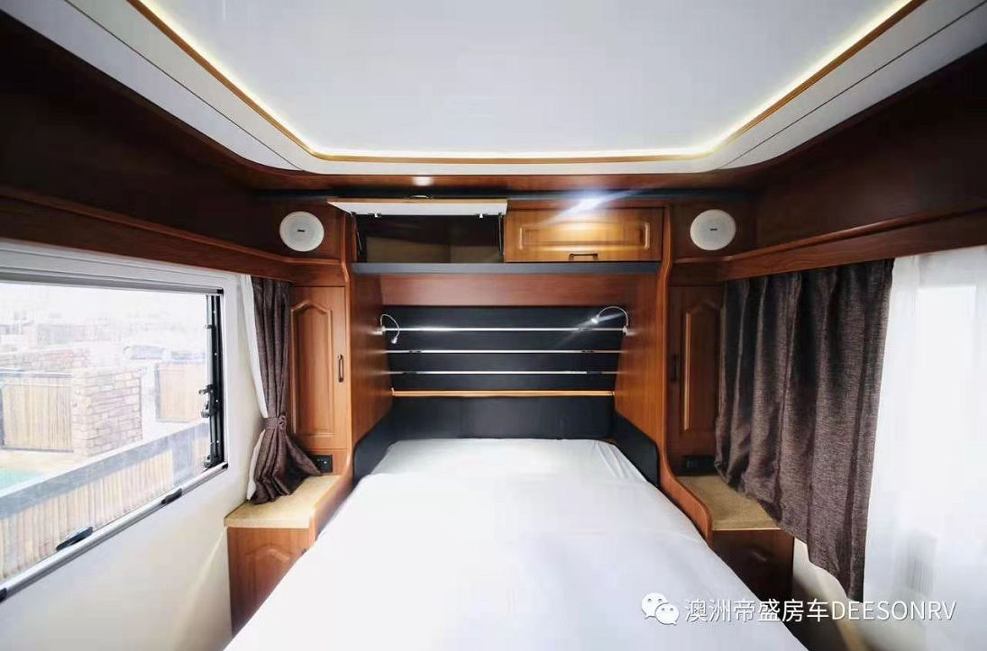 帝盛 經(jīng)典系列-10米商務(wù)款 營地拖掛房車(圖3)